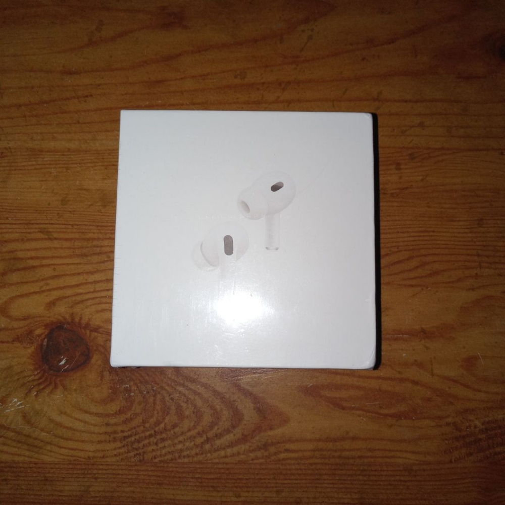 Apple AirPods Pro Wireless Earbuds